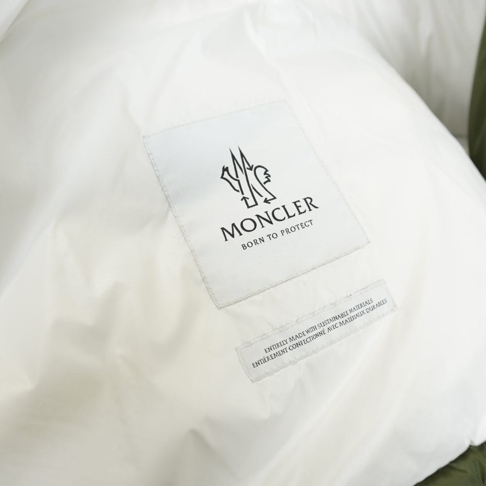 Moncler Junzo Down Jacket In Green