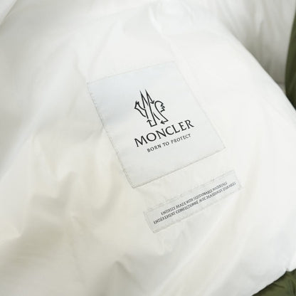 Moncler Junzo Down Jacket In Green